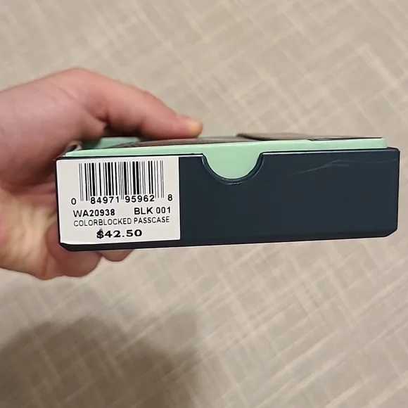 Perry Ellis Black Passcase with Removable ID Wallet NWT - Picture 3 of 3